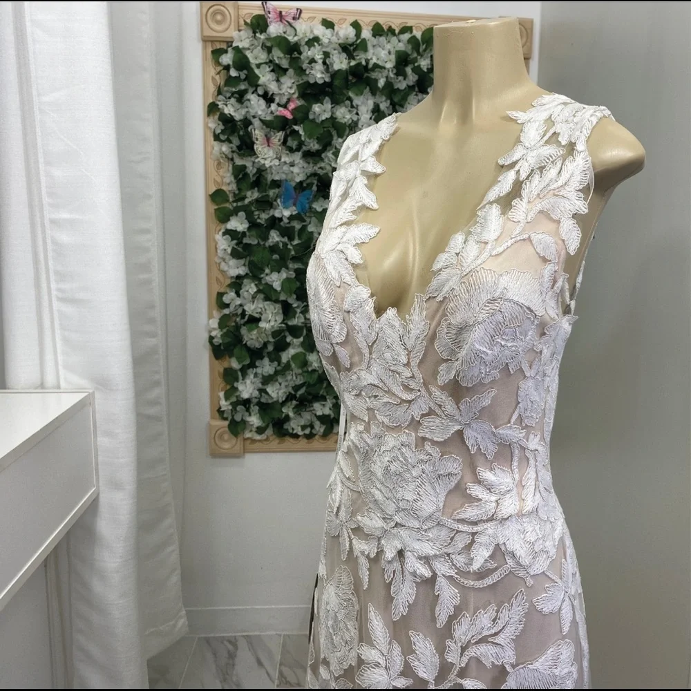 Tadashi Shoji-CECILA GOWN - Picture 5 of 8